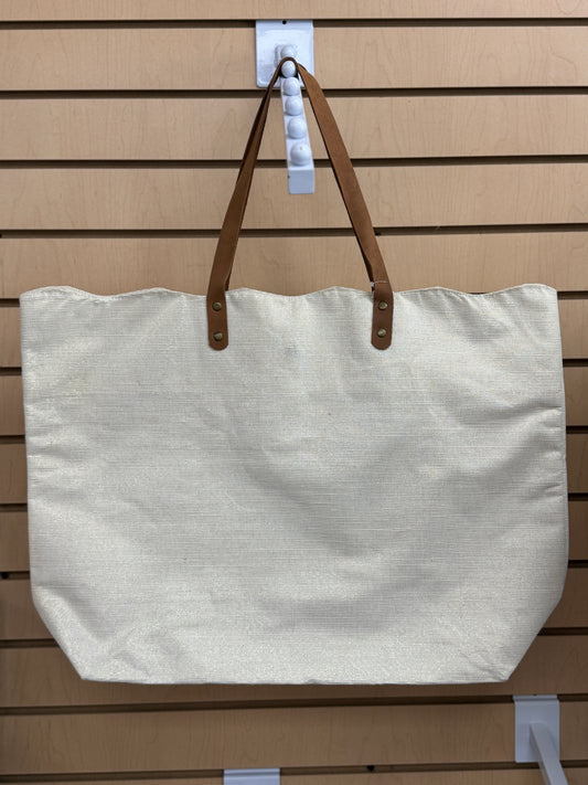 Scallop Shimmer Tote