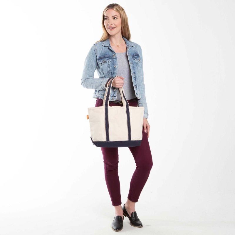 Medium Classic Tote