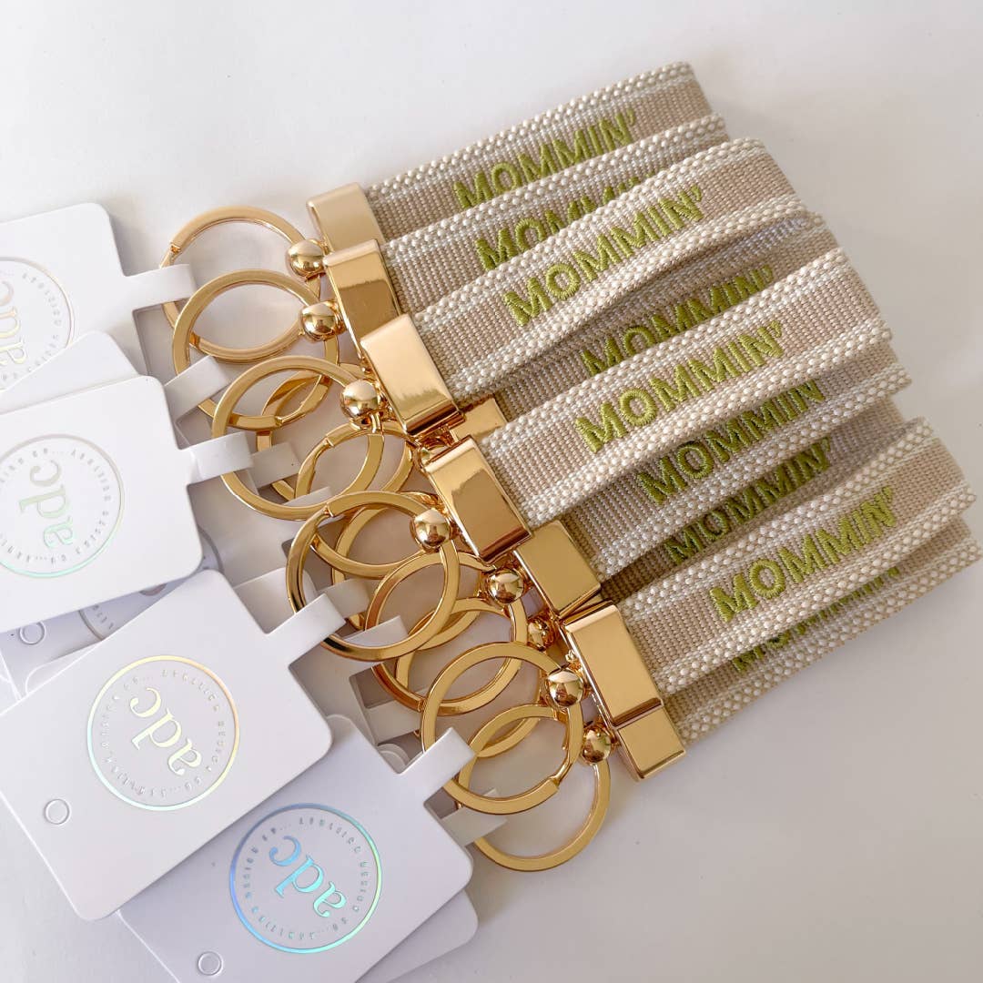 MOMMIN' Keychain
